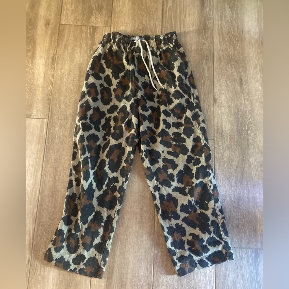 Urban Outfitters Leopard corduroy pant